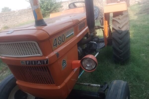 New Holland 480 2010