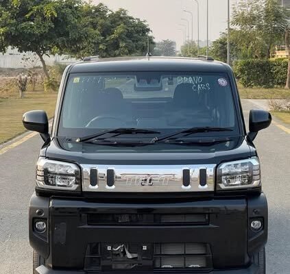 Daihatsu Taft Dark Chrome Venture Edition