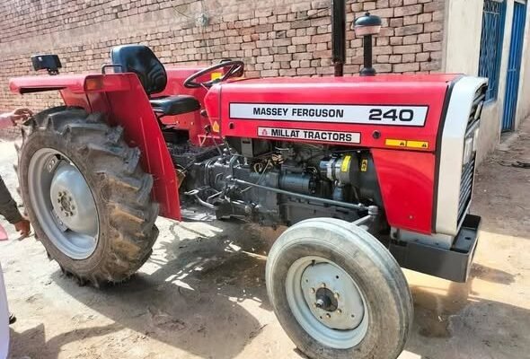 MF 240 for sale location multan dimond 17 lahk