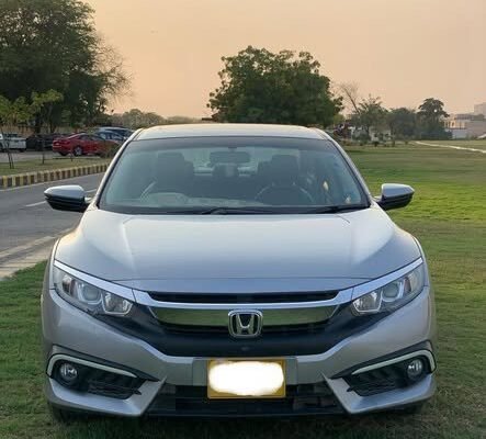 Honda Civic oriel 1.8 I-VTEC CVT Model: 2017