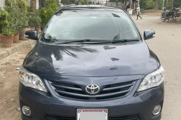 Toyota Corolla GLI 1.6 2013