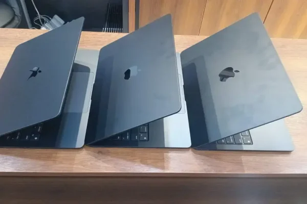MacBook air | M2 Air| 16GB RAM | 1TB SSD non active LAHORE