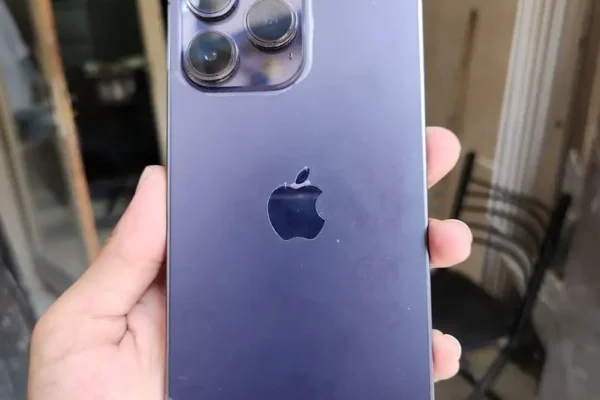 iPhone 14promax. 512Gb Scratch less. 75 battery health