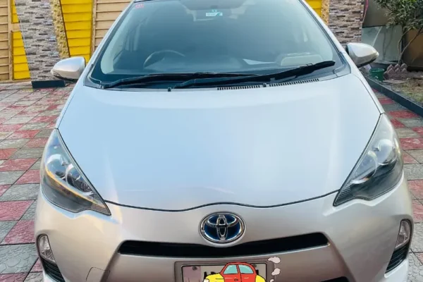 Toyota Aqua 2013