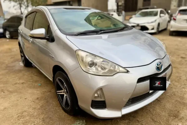 Toyota Aqua 2014/17 KARACHI