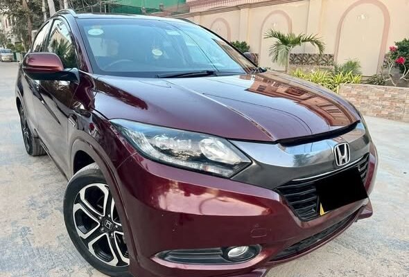 HONDA VEZEL HYBRID Z PACKAGE ORANGE ROOM MODEL 2015 KARACHI