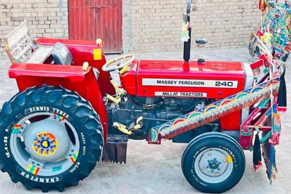 Massey Ferguson 240