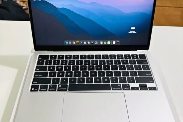 MacBook Air M4 16/256GB