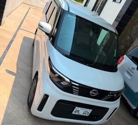 NISSAN ROOX – S-HYBRID FOR SALE