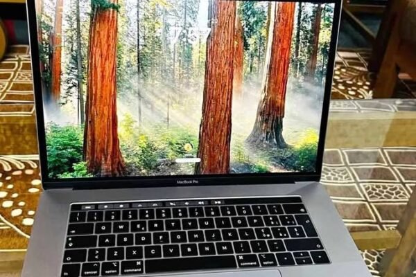 MacBook Pro 15-inch (2018) for sale in faislaad
