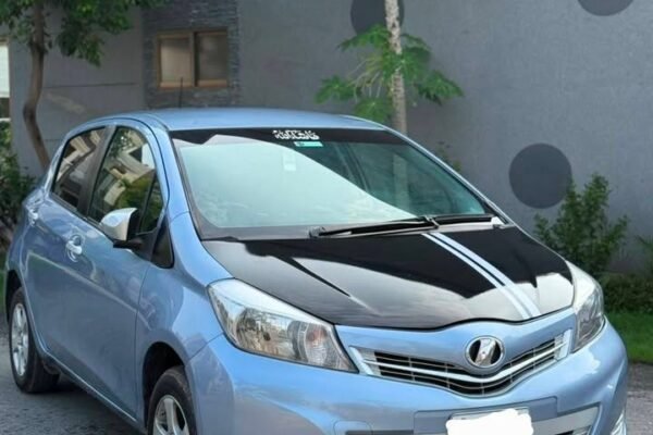 Toyota vitz f1.0 2012 model