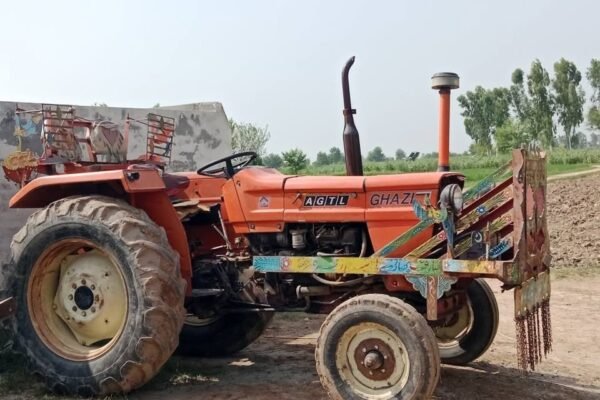 New Holland 480 2010