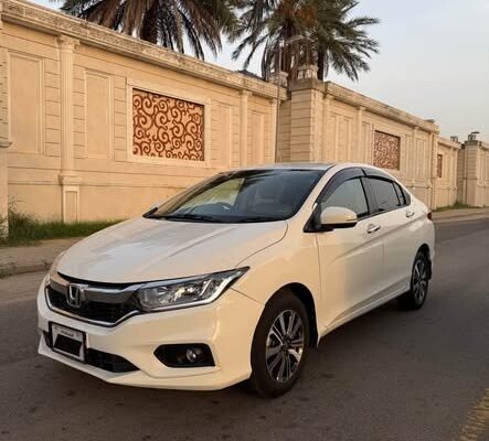 • Honda City 1.5L Aspire CVT