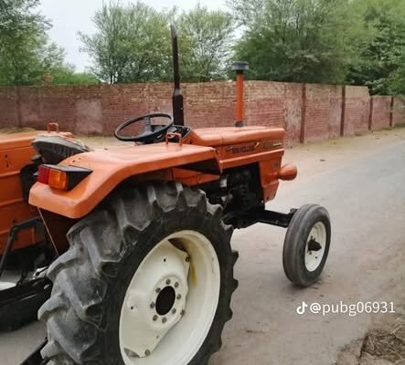New Holland 480