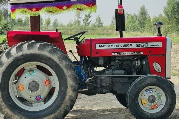 Massey Ferguson 260