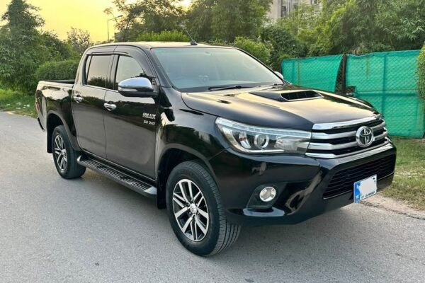 Toyota Hilux Revo 3.0D 2017 Model 2018 Registered