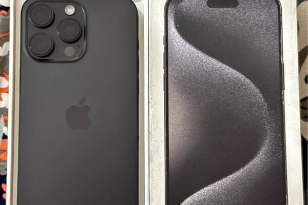 iPhone 15 pro max jv 256gb