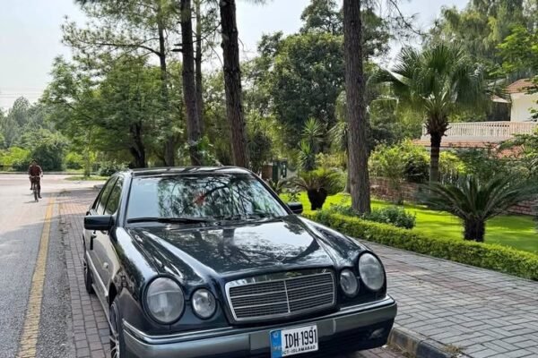 1996 Mercedes-Benz E-Class