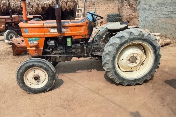 New Holland 480 2010