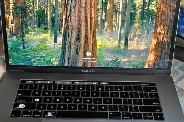MacBook Pro 15″ (2019) – Core i9 / 32GB RAM / 512GB SSD
