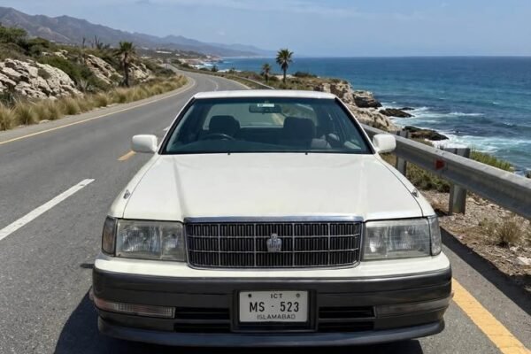 Toyota Crown LS 151