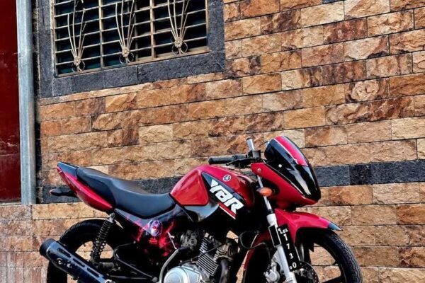 Yamaha YBR modified