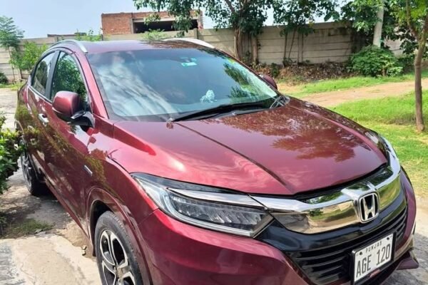 Honda Vezel Z Sensing 2015 model