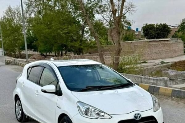 Toyota Aqua s push start 2015/19