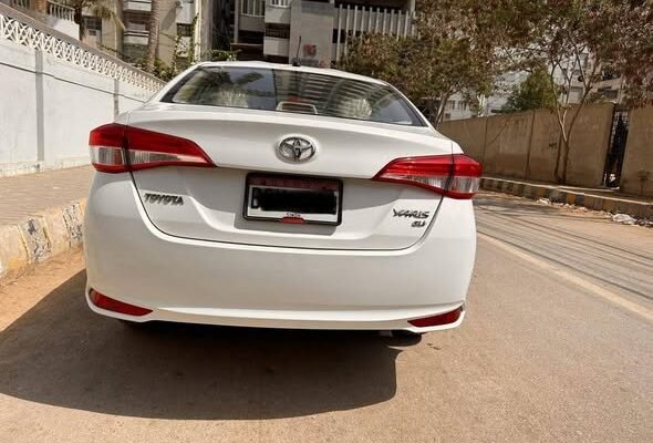 Toyota Yaris GLi Manual 2021 Model & Registered karachi
