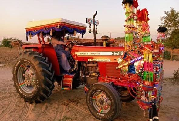 Massey Ferguson Tractor 375