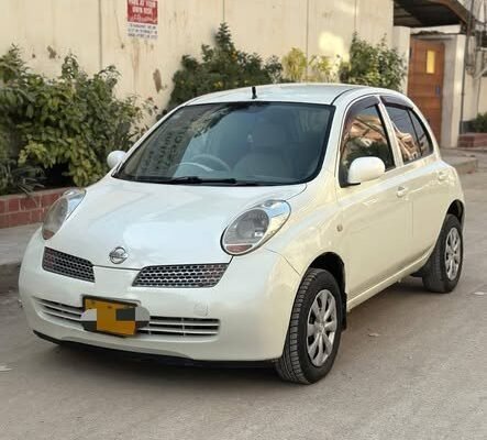 Nissan March Model : 2007/12 Automatic transmission