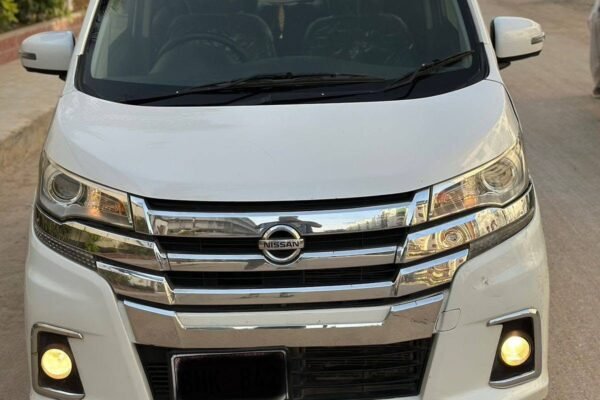 Nissan dayz highway star 660cc Model 2015