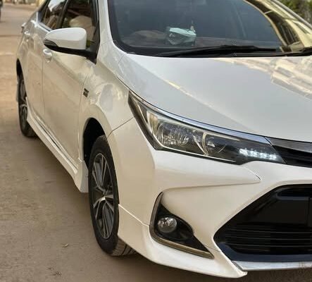 Toyota corolla altis 1.6 Model 2018 Face left 2021