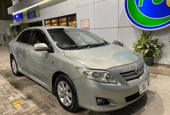 Toyota Corolla Altis SR 1.8 Model: 2010