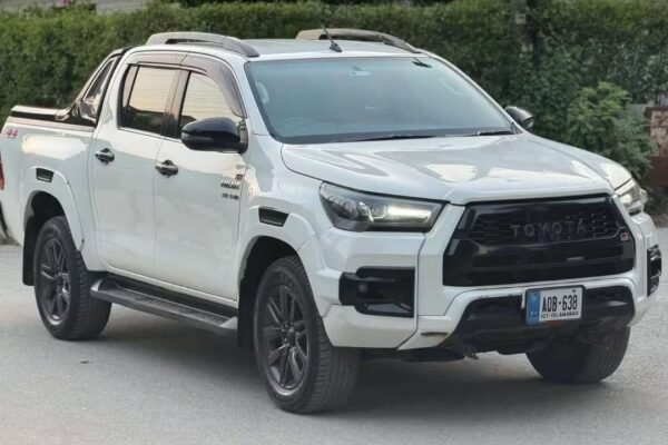 2020 Toyota Hilux Revo V For Sale in Tandlianwala Faisalabad