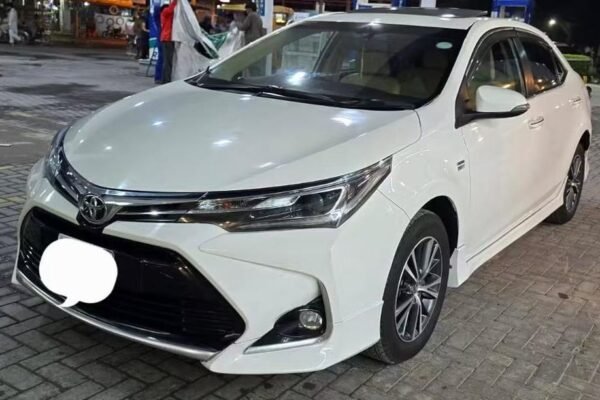 Toyota Corolla Grande 2021/2022 Model For Sale in sargodha