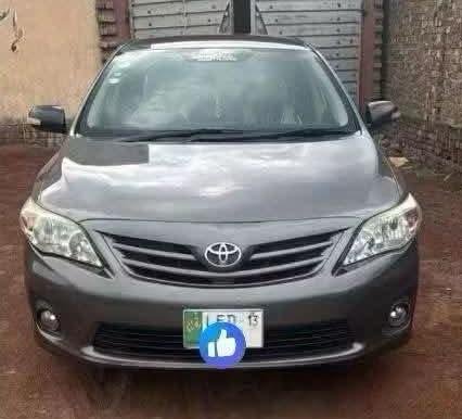 Toyota Corolla GLi 2013 LHR Registered Second Owner Excellent Condition For Sale In Jhang