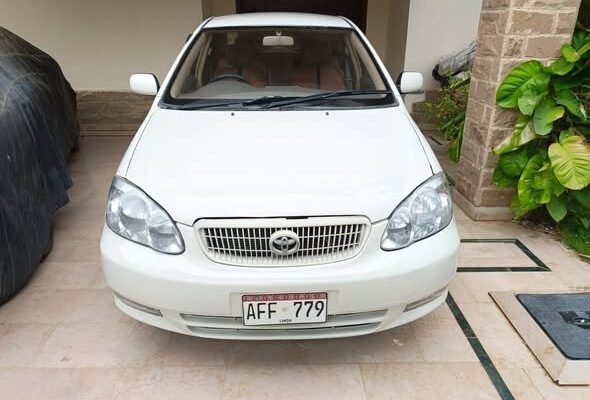Toyota SE Saloon 2004 Automatic in Excellent