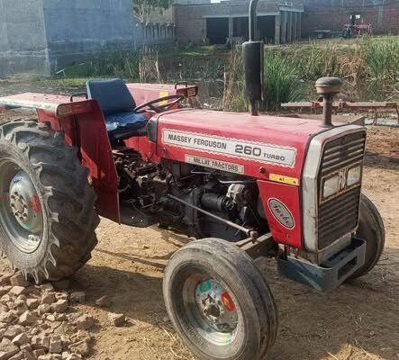 Massey Ferguson Tractor 260
