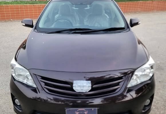 TOYOTA COROLLA GLI AT 1.6 2013