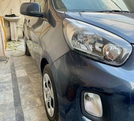 KIA PICANTO 1.0 AT 2021/2022 Location: Lahore