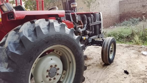 Massey Ferguson Tractor 385